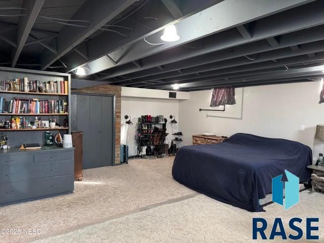 556 N Lake Dr Drive, Watertown, SD 57201