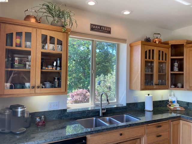 18288 Lambert Lake Road, Sonora, CA 95370