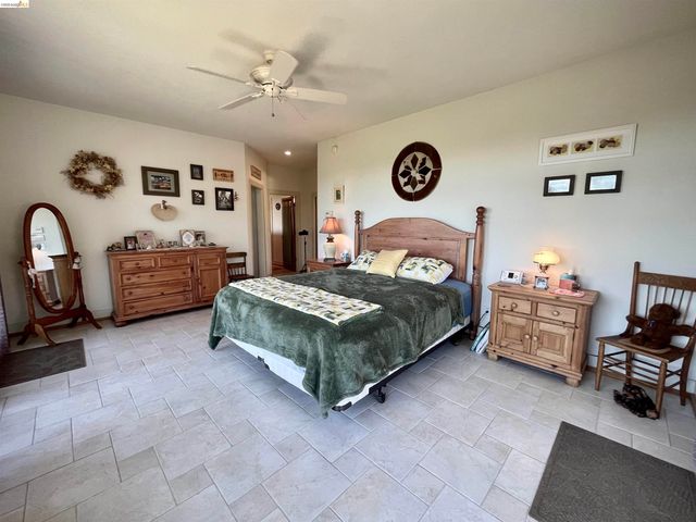 18288 Lambert Lake Road, Sonora, CA 95370