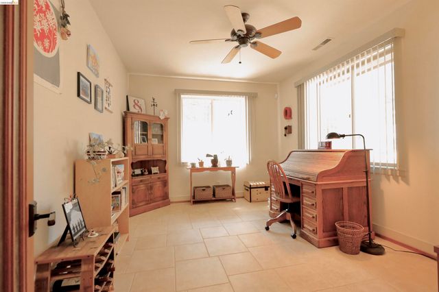 18288 Lambert Lake Road, Sonora, CA 95370