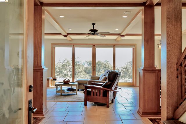 18288 Lambert Lake Road, Sonora, CA 95370