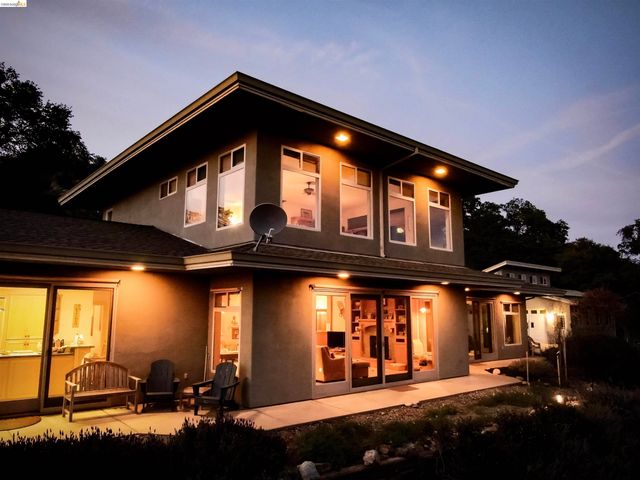 18288 Lambert Lake Road, Sonora, CA 95370