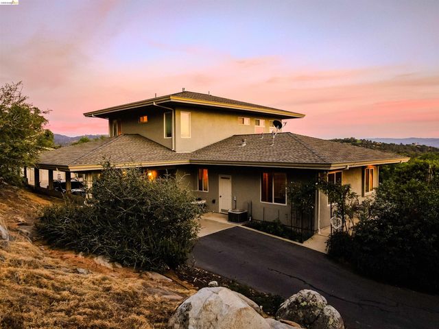 18288 Lambert Lake Road, Sonora, CA 95370