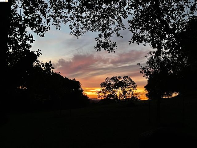 18288 Lambert Lake Road, Sonora, CA 95370