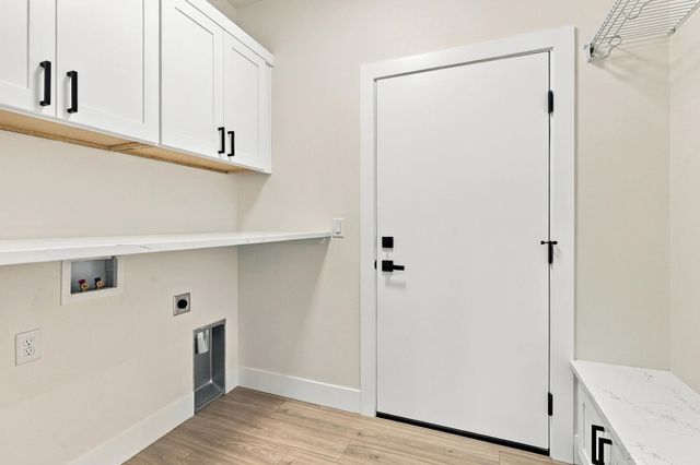 9910 E Springfield Ln, Spokane Valley, WA 99206