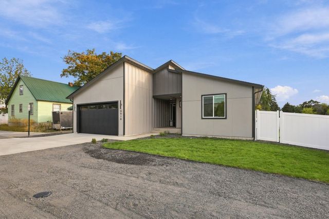 9910 E Springfield Ln, Spokane Valley, WA 99206