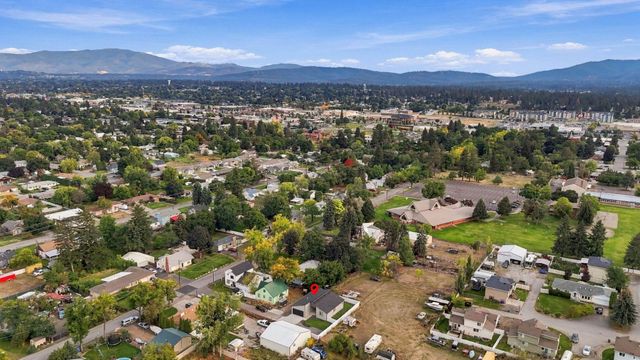 9910 E Springfield Ln, Spokane Valley, WA 99206