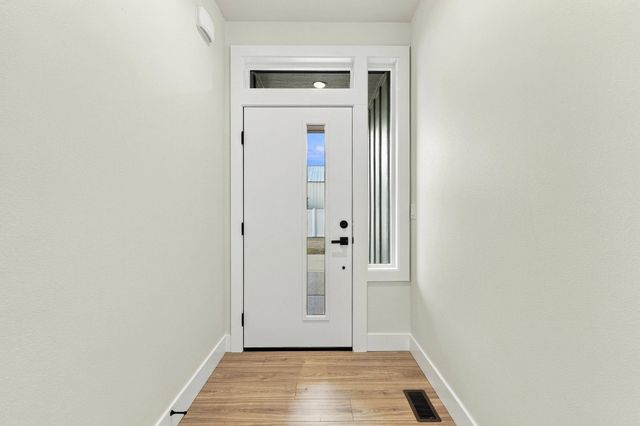 9910 E Springfield Ln, Spokane Valley, WA 99206