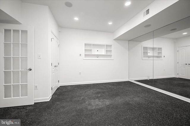 9848 AVENEL FARM DR, Potomac, MD 20854