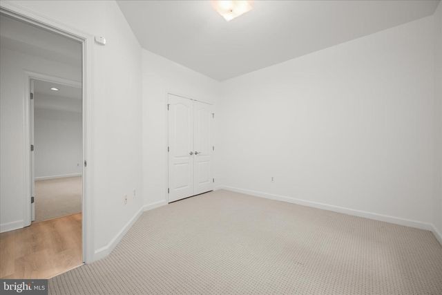 9848 AVENEL FARM DR, Potomac, MD 20854