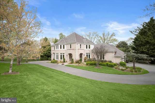 9848 AVENEL FARM DR, Potomac, MD 20854