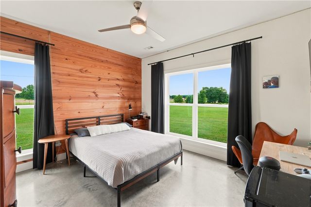 10990 Pickett Ridge Road, Prairie Grove, AR 72753
