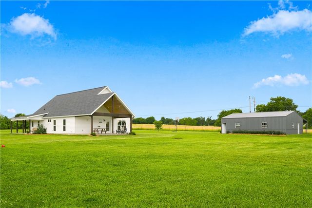 10990 Pickett Ridge Road, Prairie Grove, AR 72753