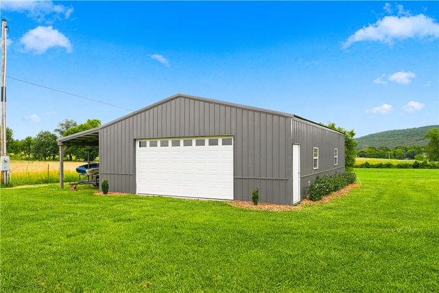 10990 Pickett Ridge Road, Prairie Grove, AR 72753