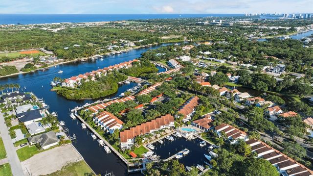 2359 Treasure Isle Drive 34, Palm Beach Gardens, FL 33410