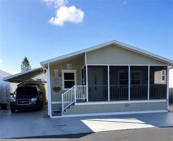 11751 Oakdale DR, Fort Myers, FL 33908