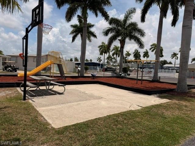 11751 Oakdale DR, Fort Myers, FL 33908