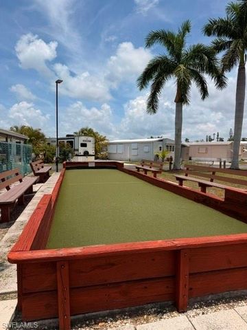 11751 Oakdale DR, Fort Myers, FL 33908