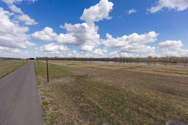 5983 Mill Town Rd, Brusly, LA 70719