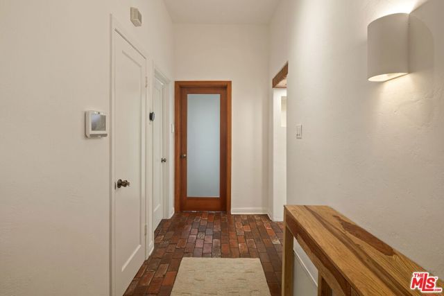 939 N Wetherly Drive, West Hollywood, CA 90069