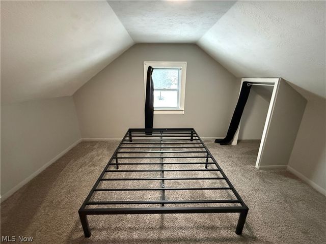 3785 S Cleveland Massillon Road, Norton, OH 44203