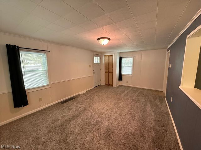 3785 S Cleveland Massillon Road, Norton, OH 44203