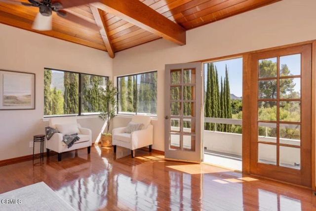 1008 Country Club Drive, Ojai, CA 93023