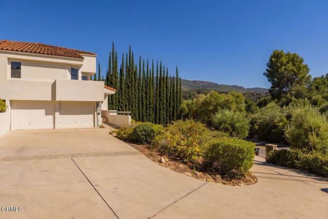 1008 Country Club Drive, Ojai, CA 93023