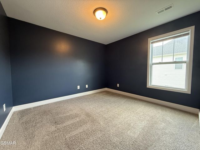 2025 Farm Boulevard, Sevierville, TN 37876