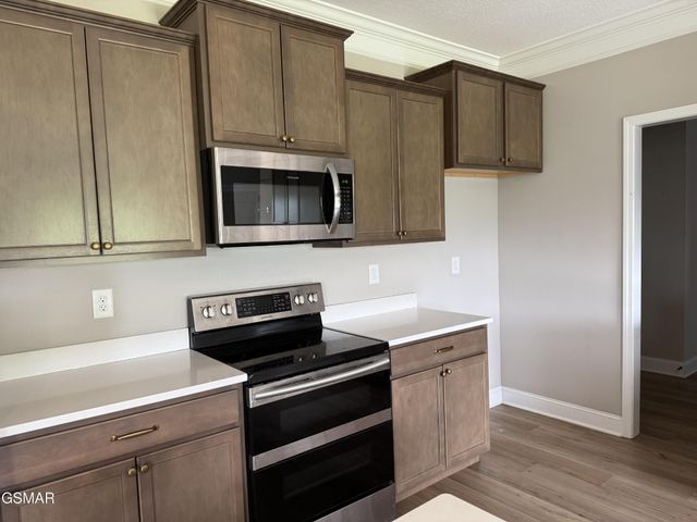 2025 Farm Boulevard, Sevierville, TN 37876