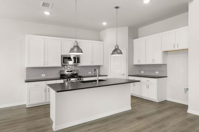 252 Bright Alcove Court, Lavon, TX 75166