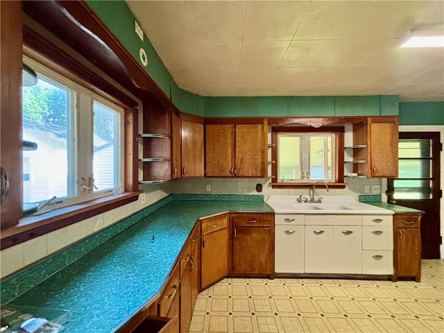 142 Perrine Street, Auburn, NY 13021