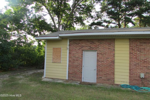 291 Community Road, Warsaw, NC 28398