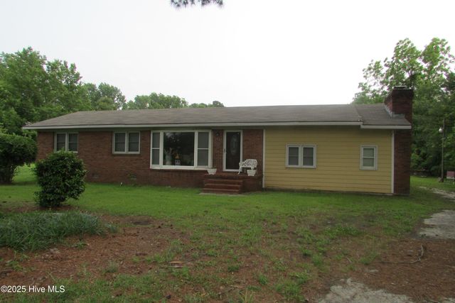 291 Community Road, Warsaw, NC 28398