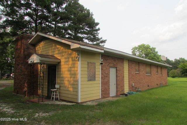 291 Community Road, Warsaw, NC 28398