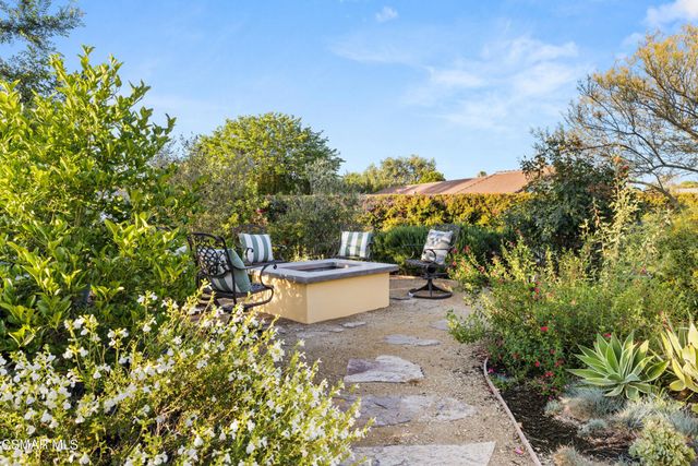 121 Windsong Street, Thousand Oaks, CA 91360