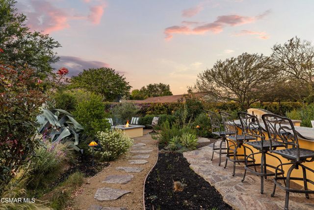 121 Windsong Street, Thousand Oaks, CA 91360