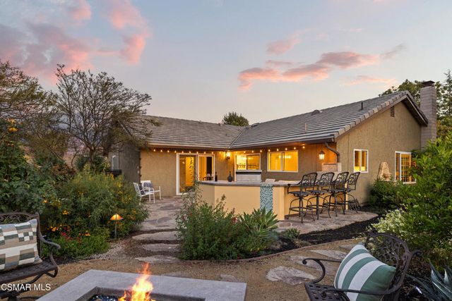 121 Windsong Street, Thousand Oaks, CA 91360