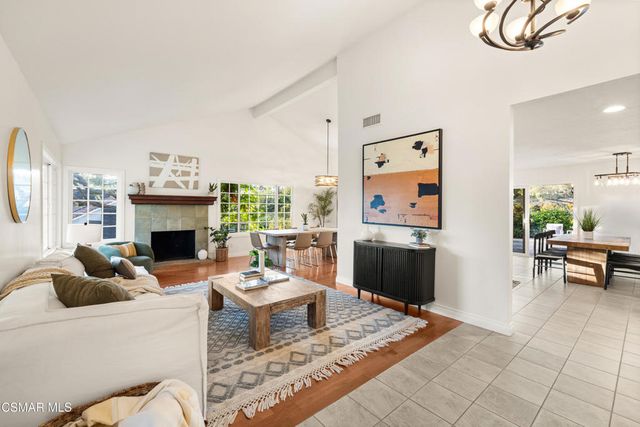 121 Windsong Street, Thousand Oaks, CA 91360