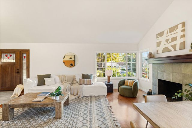 121 Windsong Street, Thousand Oaks, CA 91360