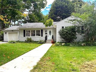 40 Atherton Avenue, Nashua, NH 03064