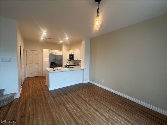 760 SOLITUDE POINT Avenue, Henderson, NV 89012