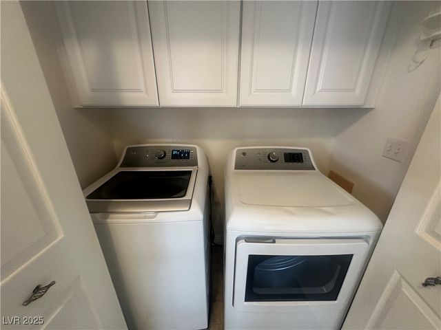 760 SOLITUDE POINT Avenue, Henderson, NV 89012