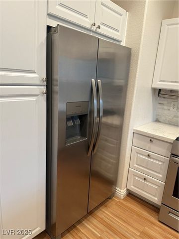 760 SOLITUDE POINT Avenue, Henderson, NV 89012