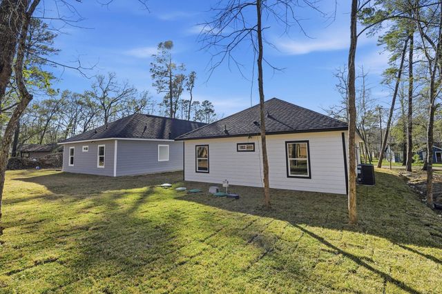 18434 Fannin Road, Willis, TX 77378