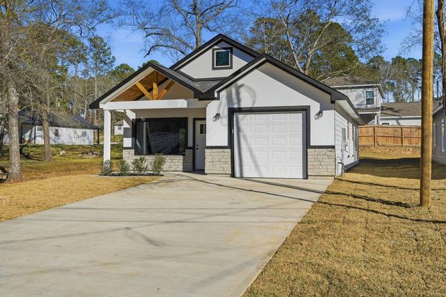 18434 Fannin Road, Willis, TX 77378