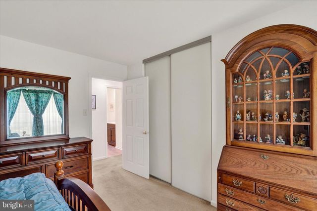 140 HERSHEY CIR, Stewartstown, PA 17363
