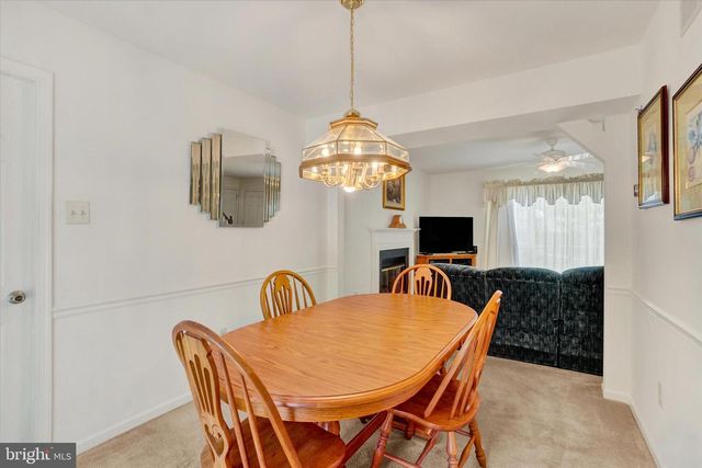 140 HERSHEY CIR, Stewartstown, PA 17363