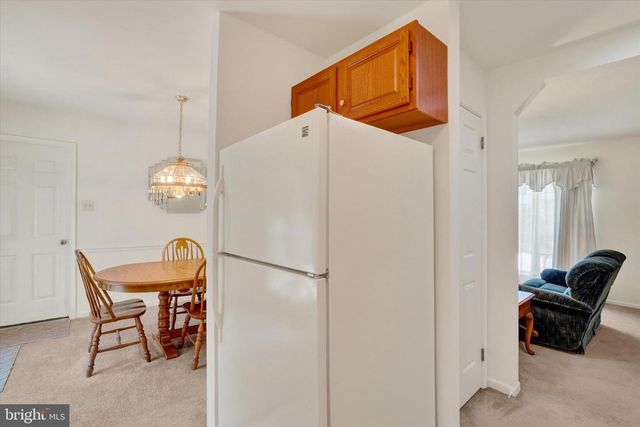 140 HERSHEY CIR, Stewartstown, PA 17363