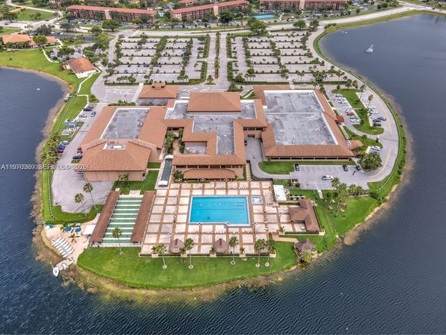 13500 SW 1st St 206U, Pembroke Pines, FL 33027